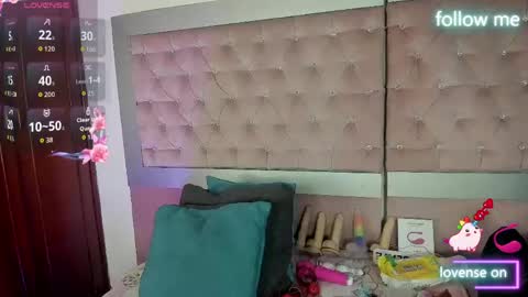  emmili  online show from April 15, 12:28 pm