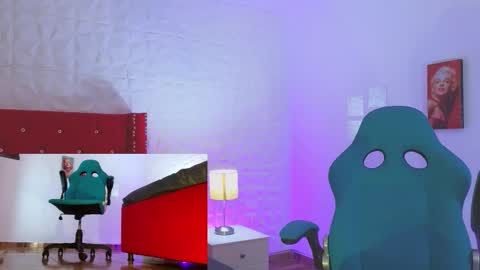 Snapshot of sweet_evans___ chatting on October 25, 8:00 am Sweet Evans online show from October 25, 8:00 am