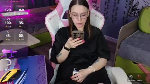 Snapshot of sweet_frosty chatting on October 18, 2:58 am Alice online show from October 18, 2:58 am