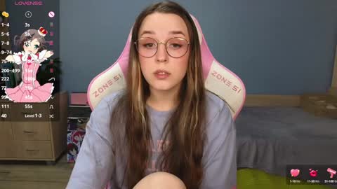Snapshot of sweet_frosty chatting on December 9, 3:07 am Alice online show from December 9, 3:07 am