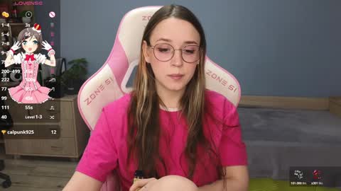 Snapshot of sweet_frosty chatting on December 12, 3:21 am Alice online show from December 12, 3:21 am