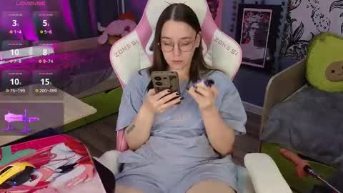 Alice online show from November 16, 3:19 am