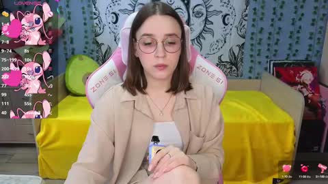 Snapshot of sweet_frosty chatting on February 23, 2:45 am Alice online show from February 23, 2:45 am