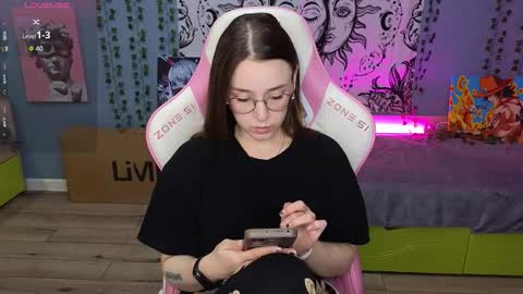 Snapshot of sweet_frosty chatting on September 21, 3:27 am Alice online show from September 21, 3:27 am