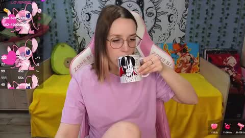 Snapshot of sweet_frosty chatting on March 2, 2:30 am Alice online show from March 2, 2:30 am