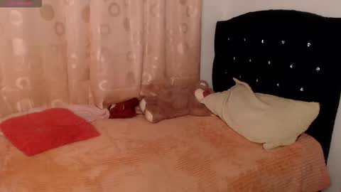 Snapshot of sweet_hannaah chatting on September 22, 10:24 am Hannah online show from September 22, 10:24 am