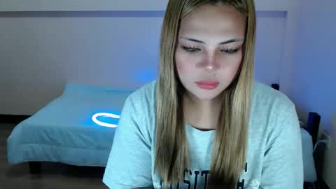 Snapshot of sweet_hard_queenxxx chatting on October 11, 10:56 pm sophia daisy online show from October 11, 10:56 pm