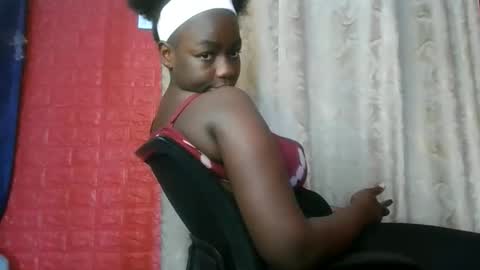 sweet_hennessey online show from May 28, 5:38 am