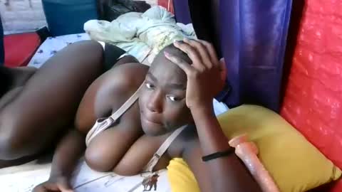 sweet_hennessey online show from June 2, 5:19 am