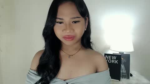 Snapshot of sweet_hoelly chatting on March 3, 8:54 am naughty shannel online show from March 3, 8:54 am
