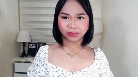 Snapshot of sweet_hoelly chatting on February 26, 9:22 am naughty shannel online show from February 26, 9:22 am
