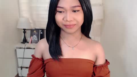 Snapshot of sweet_hoelly chatting on February 22, 5:44 am naughty shannel online show from February 22, 5:44 am