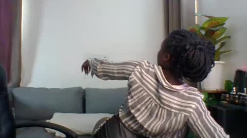 ESTHER NEEMA online show from December 11, 4:49 am
