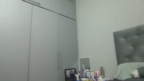 sweet_juicy_69 online show from December 30, 7:37 am