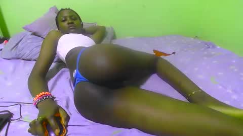 Snapshot of sweet_katrina2 chatting on October 26, 10:16 pm millarn online show from October 26, 10:16 pm