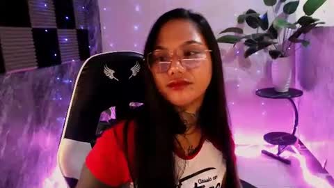 Snapshot of sweet_kittykatya chatting on January 30, 4:34 pm sweet_kittykatya online show from January 30, 4:34 pm