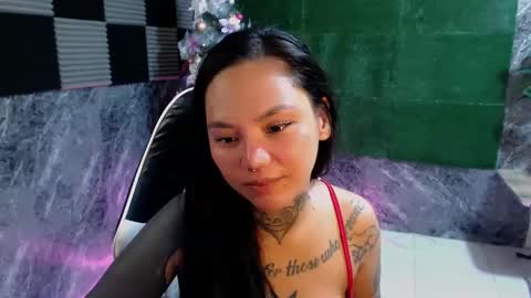 Snapshot of sweet_kittykatya chatting on December 6, 9:56 pm sweet_kittykatya online show from December 6, 9:56 pm