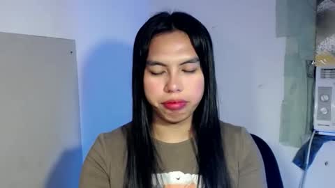 Snapshot of sweet_kyline69 chatting on November 1, 8:02 pm sweet_kyline69 online show from November 1, 8:02 pm