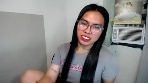 Snapshot of sweet_kyline69 chatting on October 10, 8:14 pm sweet_kyline69 online show from October 10, 8:14 pm