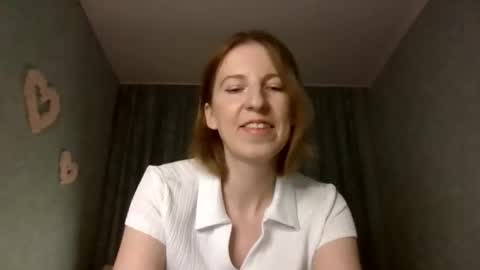 Snapshot of sweet_lilbunny chatting on October 15, 4:09 pm sweet_lilbunny online show from October 15, 4:09 pm