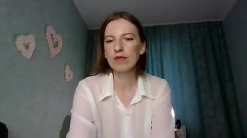 Snapshot of sweet_lilbunny chatting on September 10, 2:00 am sweet_lilbunny online show from September 10, 2:00 am