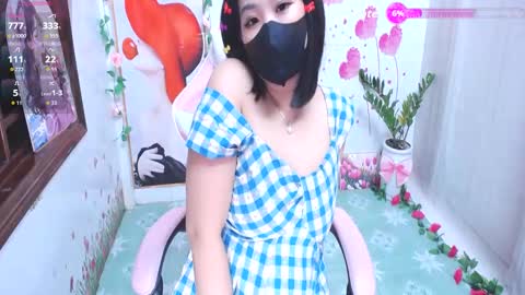 Snapshot of sweet_lily0 chatting on September 18, 6:39 pm Lily online show from September 18, 6:39 pm