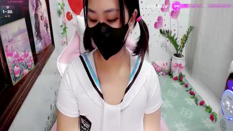 Snapshot of sweet_lily0 chatting on October 7, 7:40 pm Lily online show from October 7, 7:40 pm