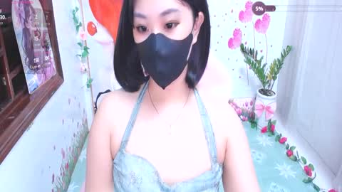 Snapshot of sweet_lily0 chatting on September 24, 8:41 pm Lily online show from September 24, 8:41 pm