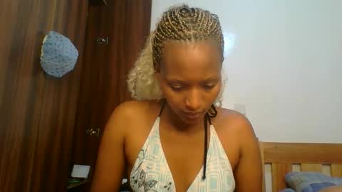 Linda online show from March 12, 4:53 pm