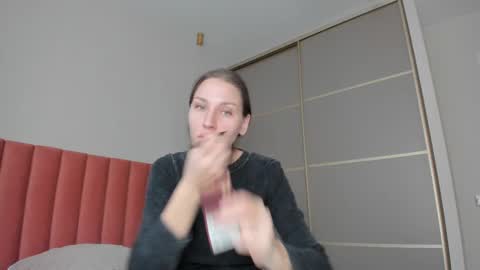 Sofi online show from February 11, 3:08 am