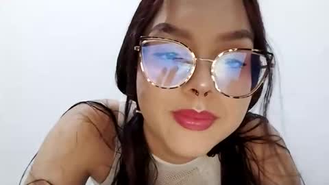 sweet_moo420 online show from March 23, 6:30 am