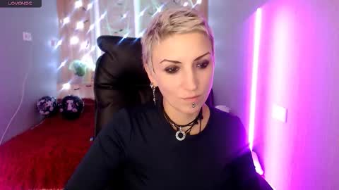 sweet_n_strong online show from November 8, 1:49 pm