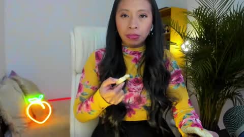 Snapshot of sweet_nana17 chatting on January 23, 6:56 pm NANA online show from January 23, 6:56 pm