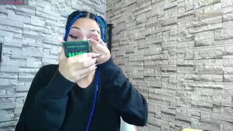 Snapshot of sweet_poison30 chatting on March 7, 8:33 pm LAUREN online show from March 7, 8:33 pm