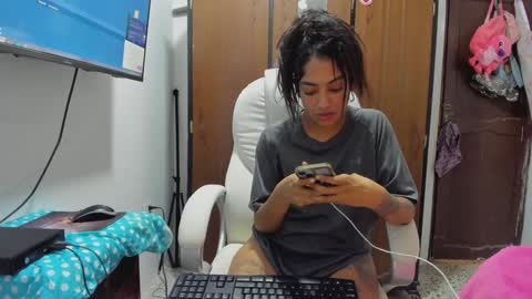 sweet_robyn online show from January 17, 8:55 pm
