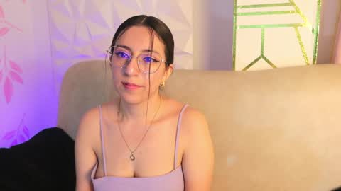 Sammy Lauren online show from December 3, 3:51 am