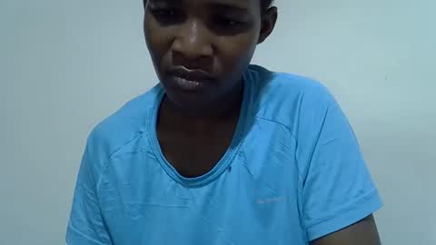 Snapshot of sweet_shari chatting on September 24, 5:01 pm Princess shari online show from September 24, 5:01 pm