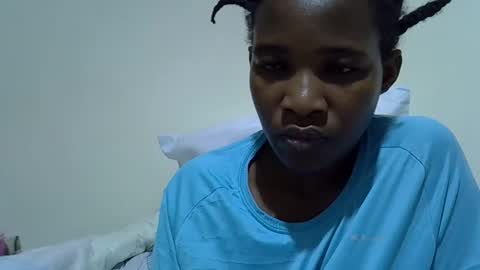 Snapshot of sweet_shari chatting on October 1, 10:59 pm Princess shari online show from October 1, 10:59 pm