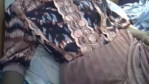 Snapshot of sweet_shari chatting on September 9, 1:33 pm Princess shari online show from September 9, 1:33 pm