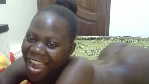 Snapshot of sweet_sharon01 chatting on October 25, 10:23 am Sharon online show from October 25, 10:23 am