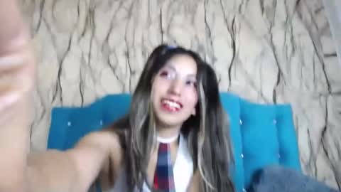Snapshot of sweet_skylove_ chatting on January 4, 4:11 pm Adriana online show from January 4, 4:11 pm