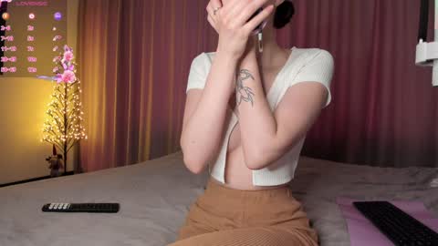sweet_sonechka online show from December 11, 10:36 am