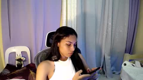 Snapshot of sweet_trishaxx chatting on January 26, 3:03 pm Trisha online show from January 26, 3:03 pm