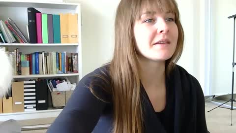 Heidi Brenner - Please check bio for schedule  FAQ online show from January 22, 7:56 pm