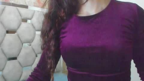 Snapshot of sweet_venus4 chatting on February 20, 11:20 am sweet_venus4 online show from February 20, 11:20 am