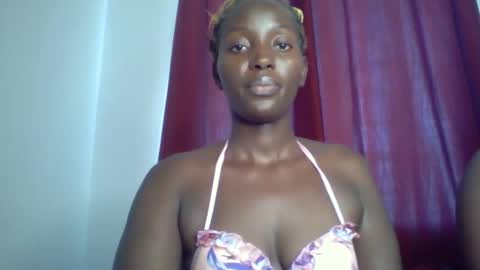 Snapshot of sweet_zuri3 chatting on March 4, 11:19 am zuri online show from March 4, 11:19 am