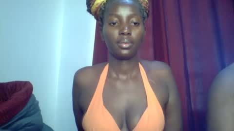 Snapshot of sweet_zuri3 chatting on March 1, 4:04 am zuri online show from March 1, 4:04 am
