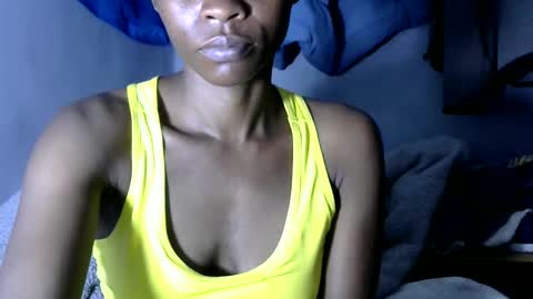 Snapshot of sweetalianah chatting on November 1, 3:21 am LIANAH online show from November 1, 3:21 am