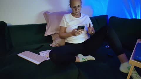 Ania online show from February 8, 8:32 pm