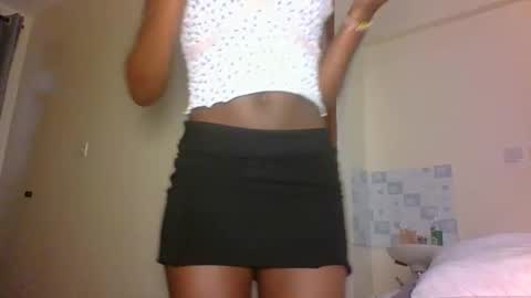 Snapshot of sweetass_02 chatting on September 18, 8:57 am bianca online show from September 18, 8:57 am